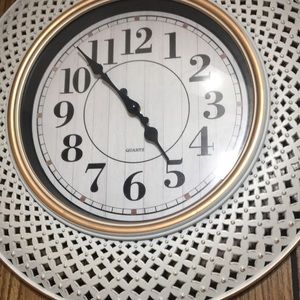 Meet your Posher, Dawn